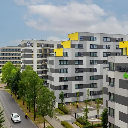 Woronicza With Balcony In Warsaw's Mokotow By Renters